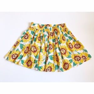 Brandy Melville Sunflower Luma Skirt