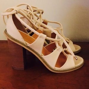 Silence and Noise Heels