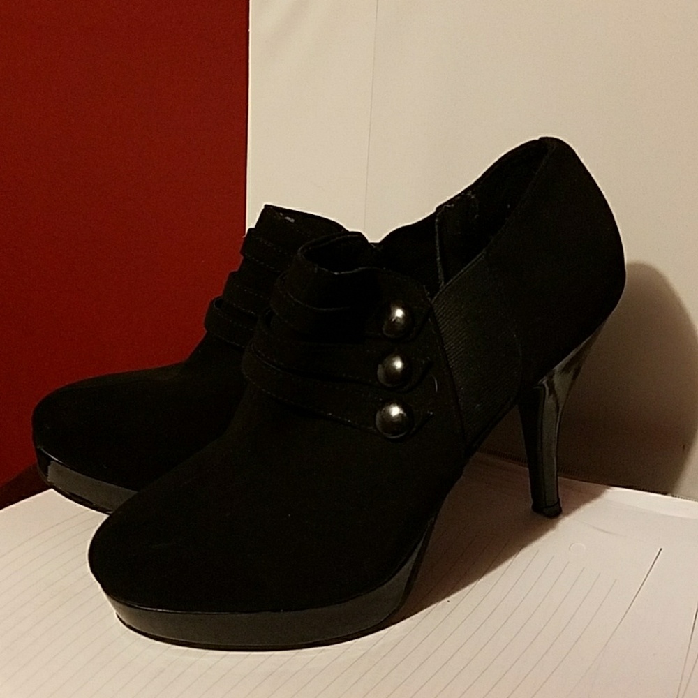 Black Booties