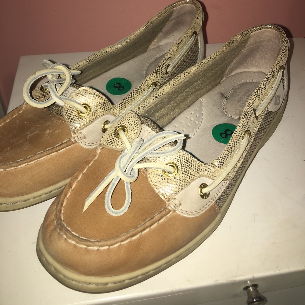 Sperry - Picture 2 of 3