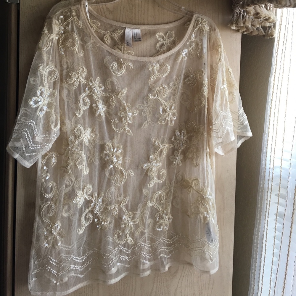 NWOT Forever 21 Sequin Shell Top