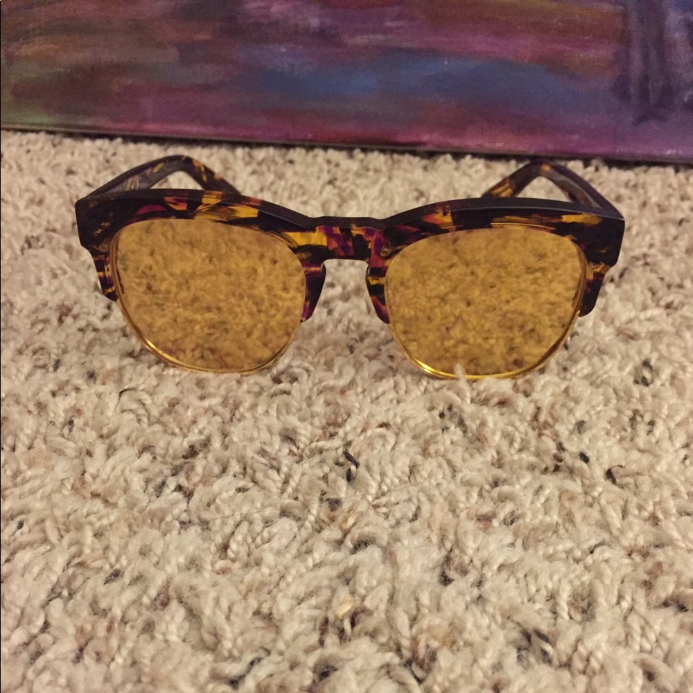 Wild fox sunglasses !