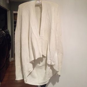 Cream colored Banana Republic high-low cardigan.