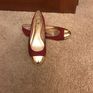 Red gold-toed flats
