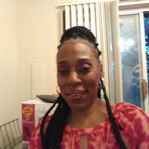 Meet your Posher, Linda