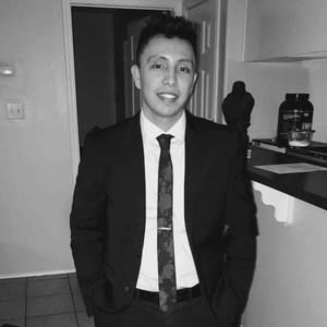 Meet your Posher, Cesar