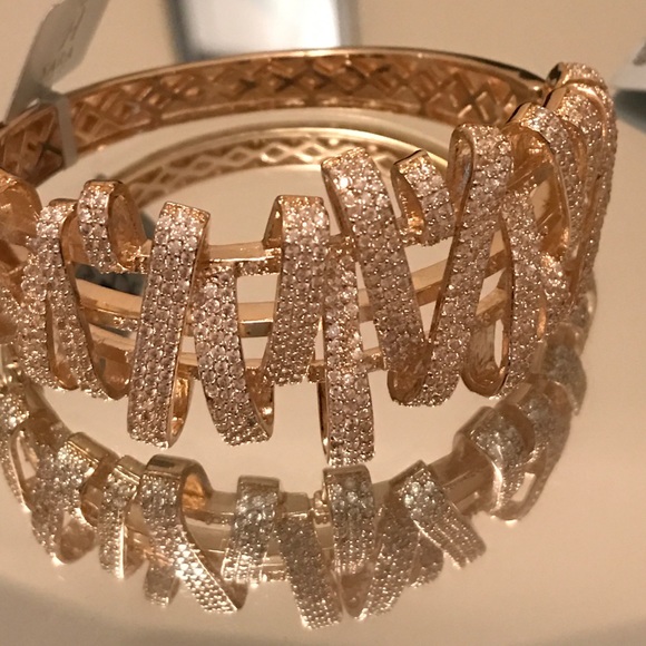 Bracelet 💋 - Picture 3 of 4