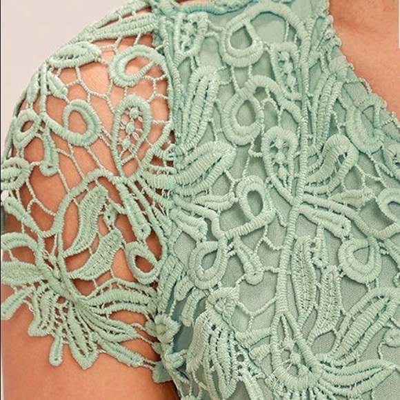 Beautiful Green Lace dress 👗 - Picture 6 of 6