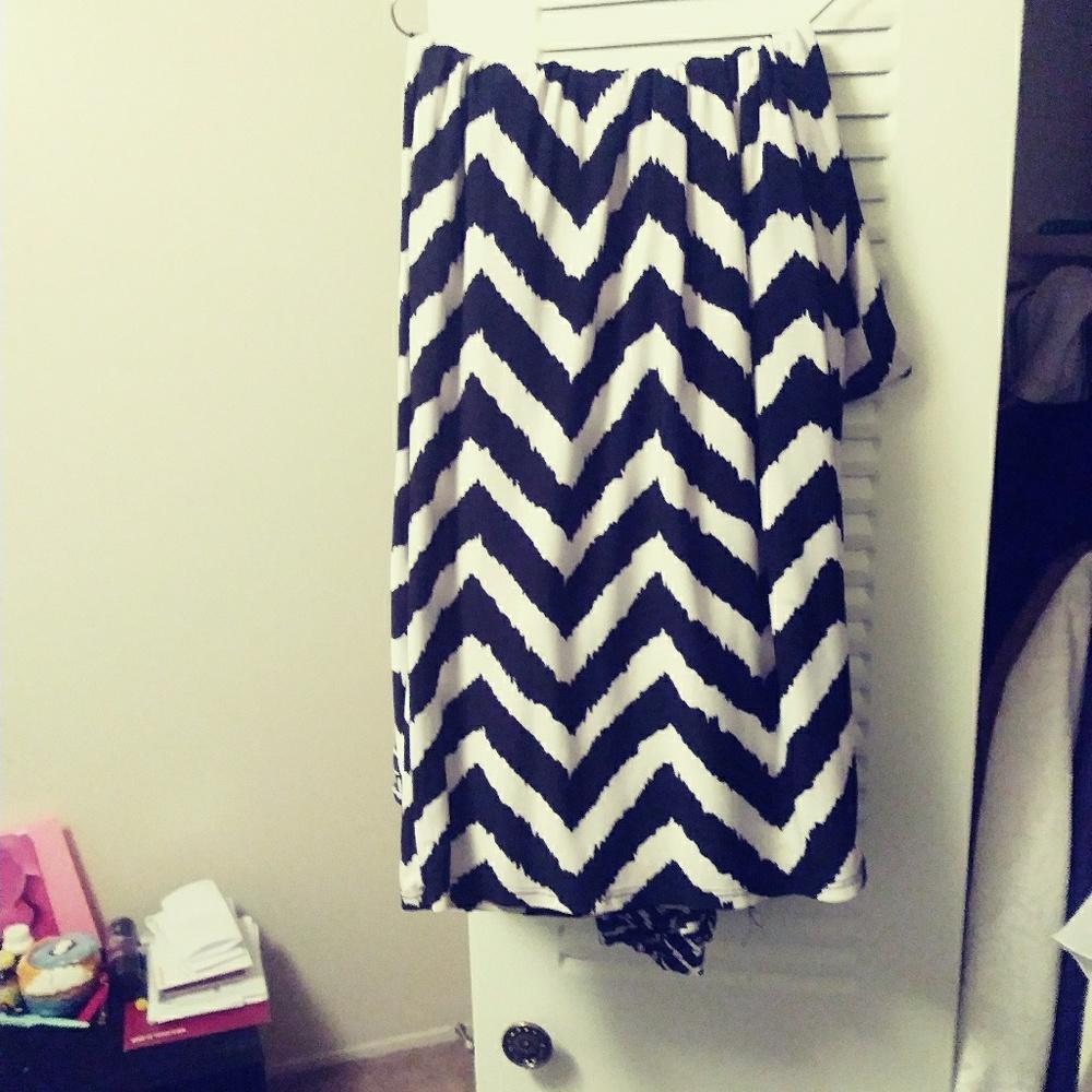 Pants - Picture 2 of 8