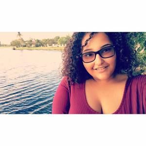 Meet your Posher, Laritza