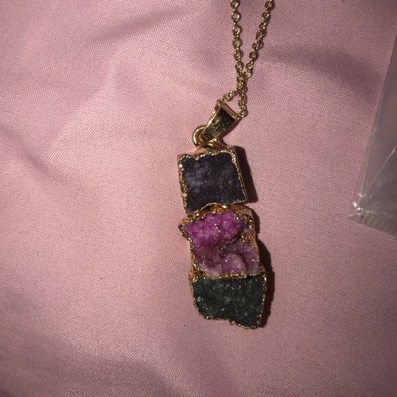 Necklace w/ Colored Textured Druzy Stone Pendant - Picture 2 of 8