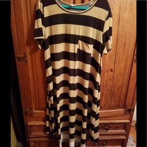 LuLaRoe Carly 3X Mustard and Black Striped