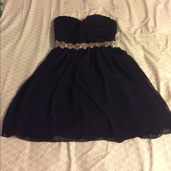 Prom Dress Mini + Strapless - Picture 1 of 3