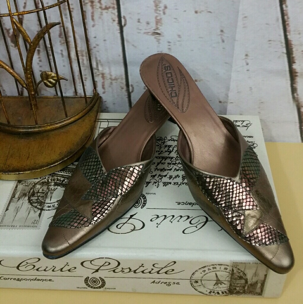 Chico's bronze size 6 Women shoes