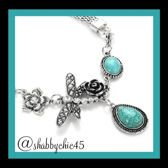 Boutique Jewelry - Gardenia Butterfly Statement Necklace Boutique Jewelry - Gardenia Butterfly Statement Necklace