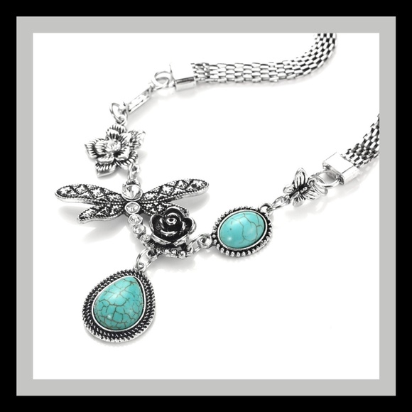 Boutique Jewelry - Gardenia Butterfly Statement Necklace Boutique Jewelry - Gardenia Butterfly Statement Necklace