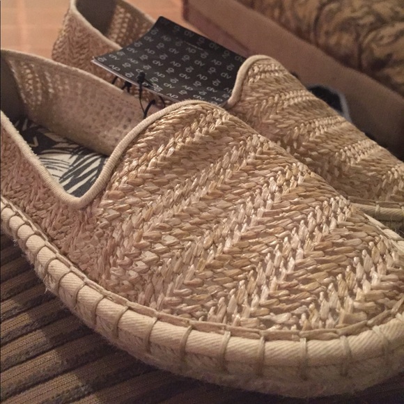 Sold out👌🏼🤳🏽Espadrille - Picture 4 of 4