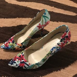Aldo floral heels size 7