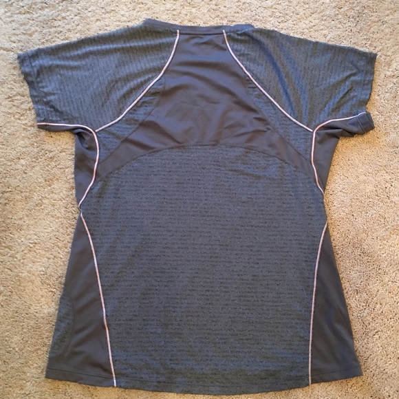 Workout Top - Picture 2 of 4