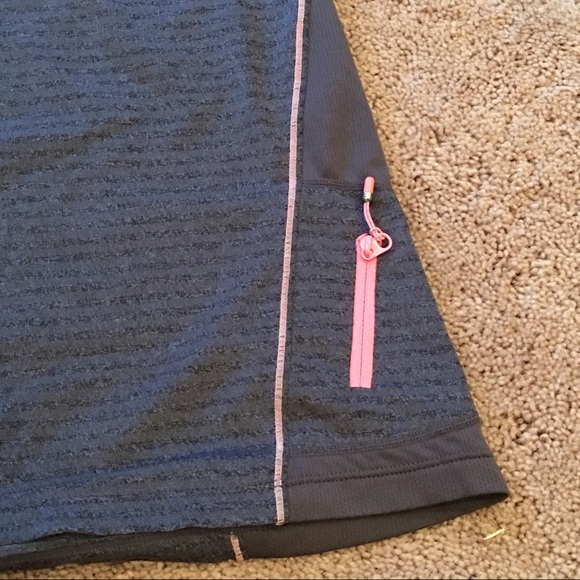 Workout Top - Picture 4 of 4