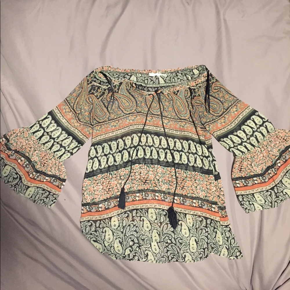 Flowy shirt size Small