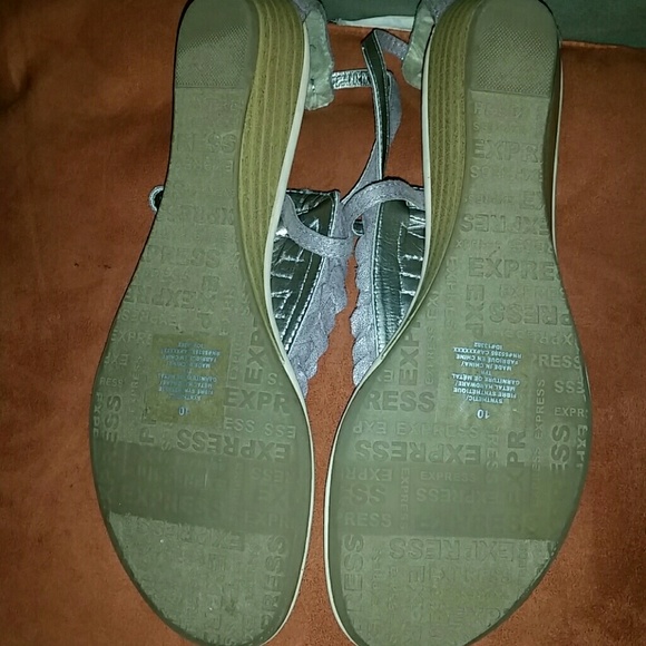 Sandals - Picture 4 of 6
