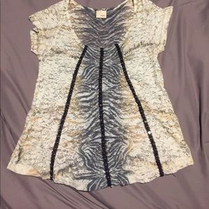 Buckle top size small