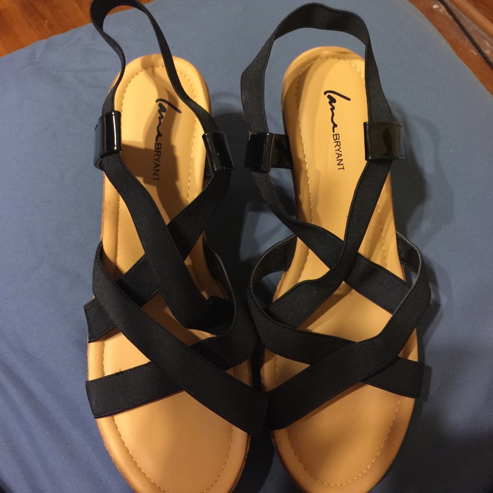 Lane Bryant criss cross wedges size 9 wide