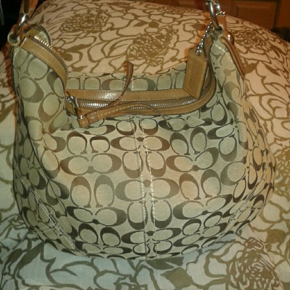 Authentic Coach Purse - Picture 1 of 3