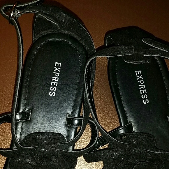 Sandals - Picture 5 of 5