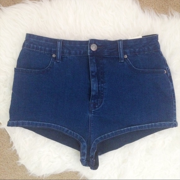 BDG Super High Rise Short Shorts - Picture 2 of 4