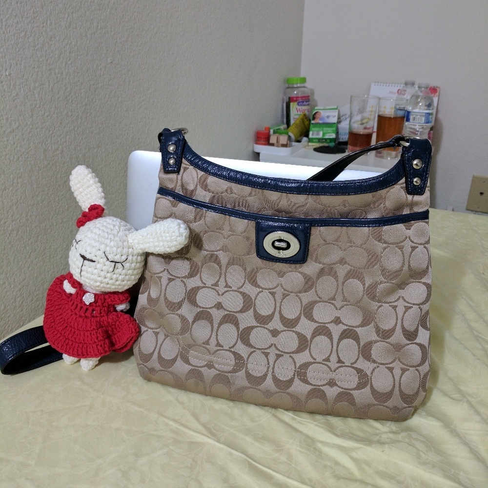 Coach messenger crossbody bag