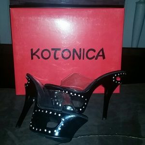 New w/o tags Stripper Shoes  - Size 8