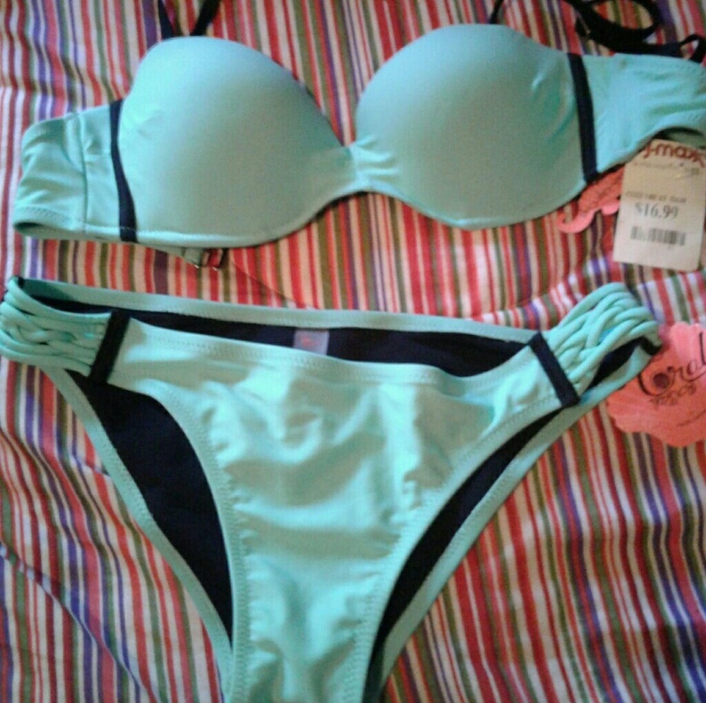 Mint in color size small NWT bikini