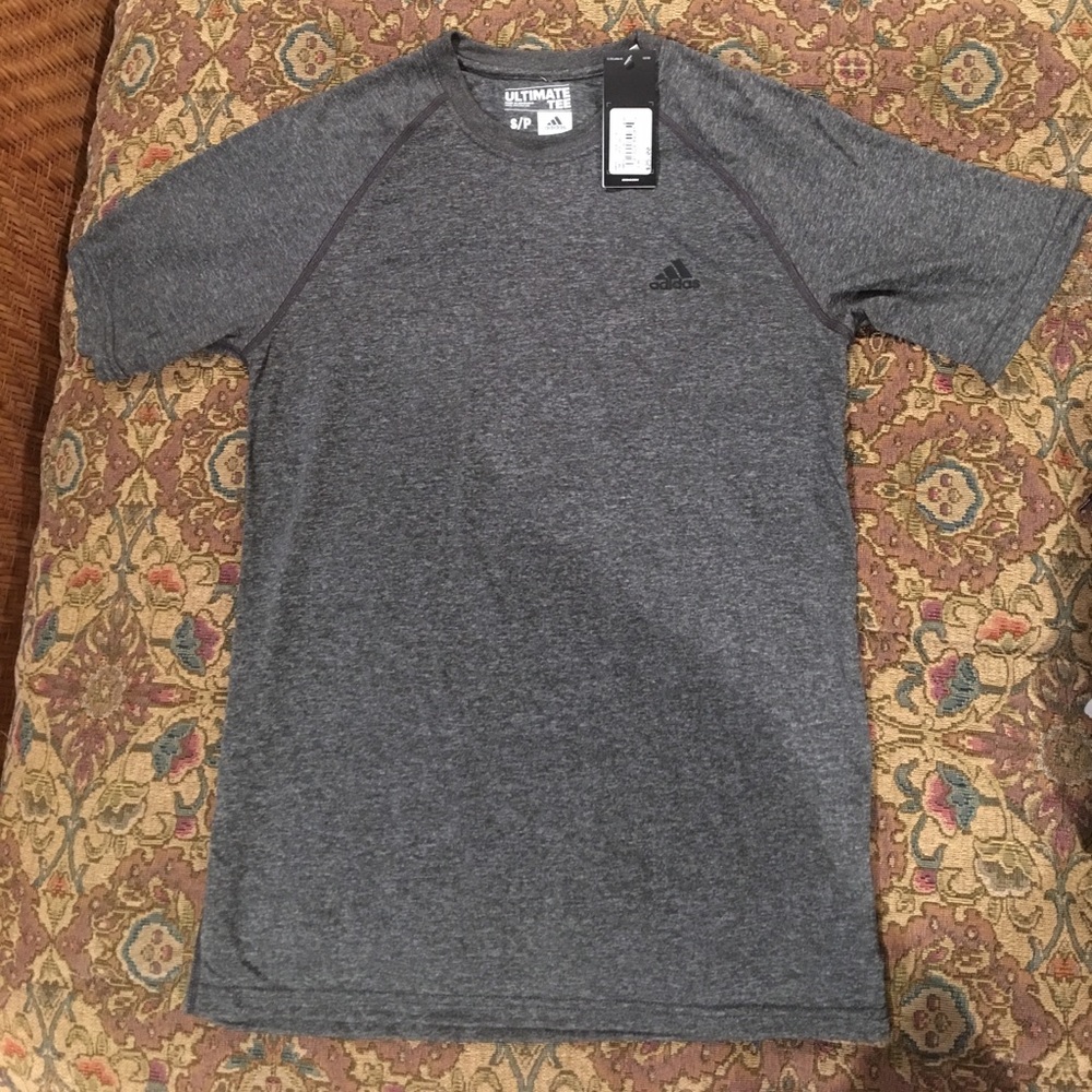 **SOLD** Adidas dark grey ultimate t-shirt