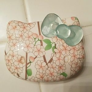 Hello kitty by sanrio make up