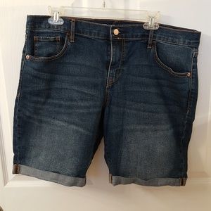 Old Navy size 16 Bermuda shorts