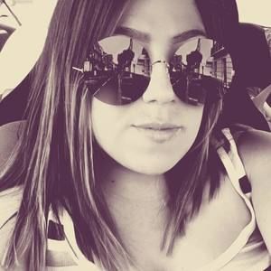 Meet your Posher, Itzel