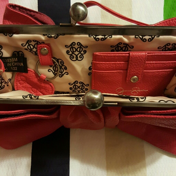 Jessica Simpson Bow-shape Clutch Purse - Picture 3 of 7