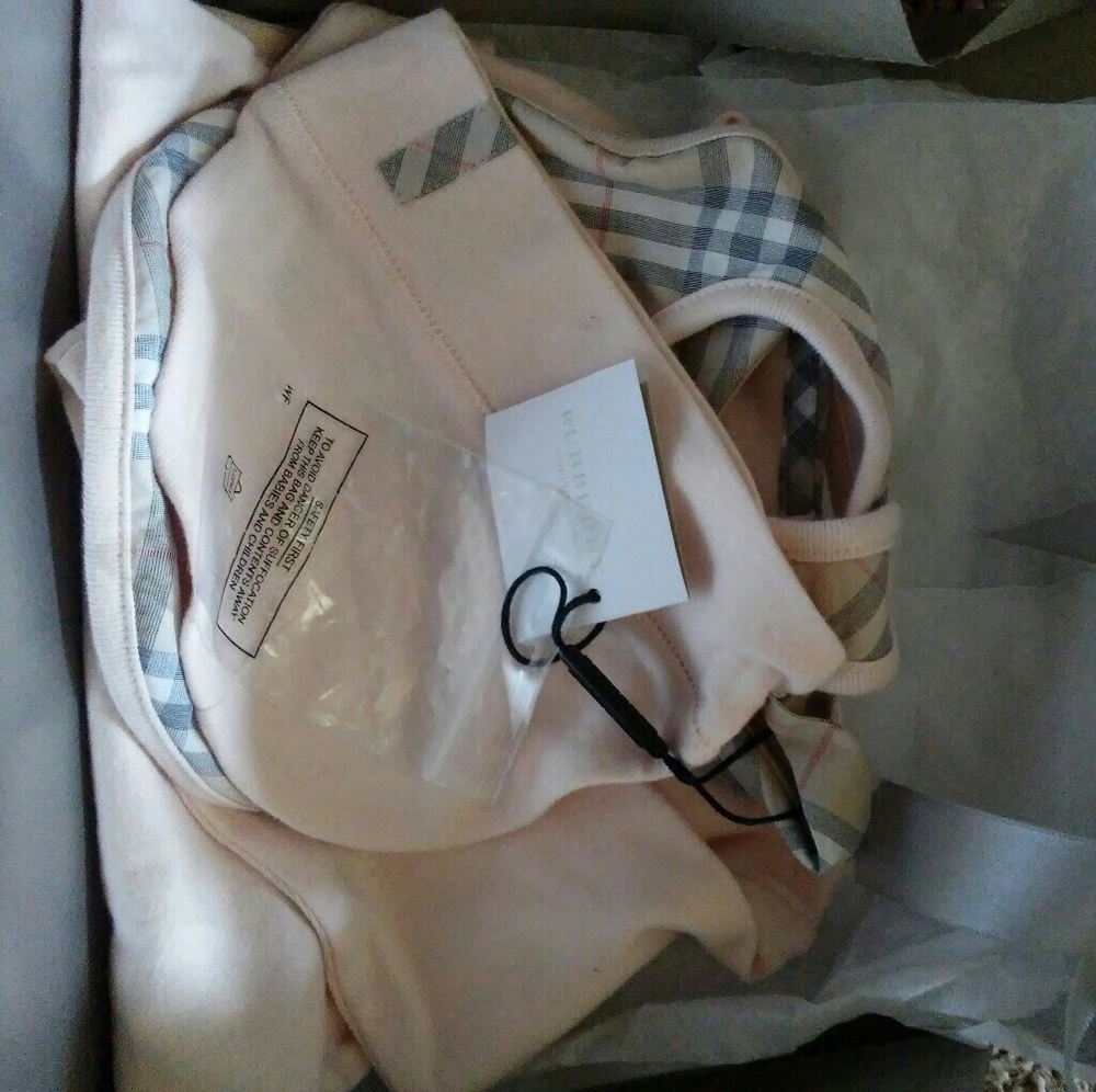Burberry baby 3 piece