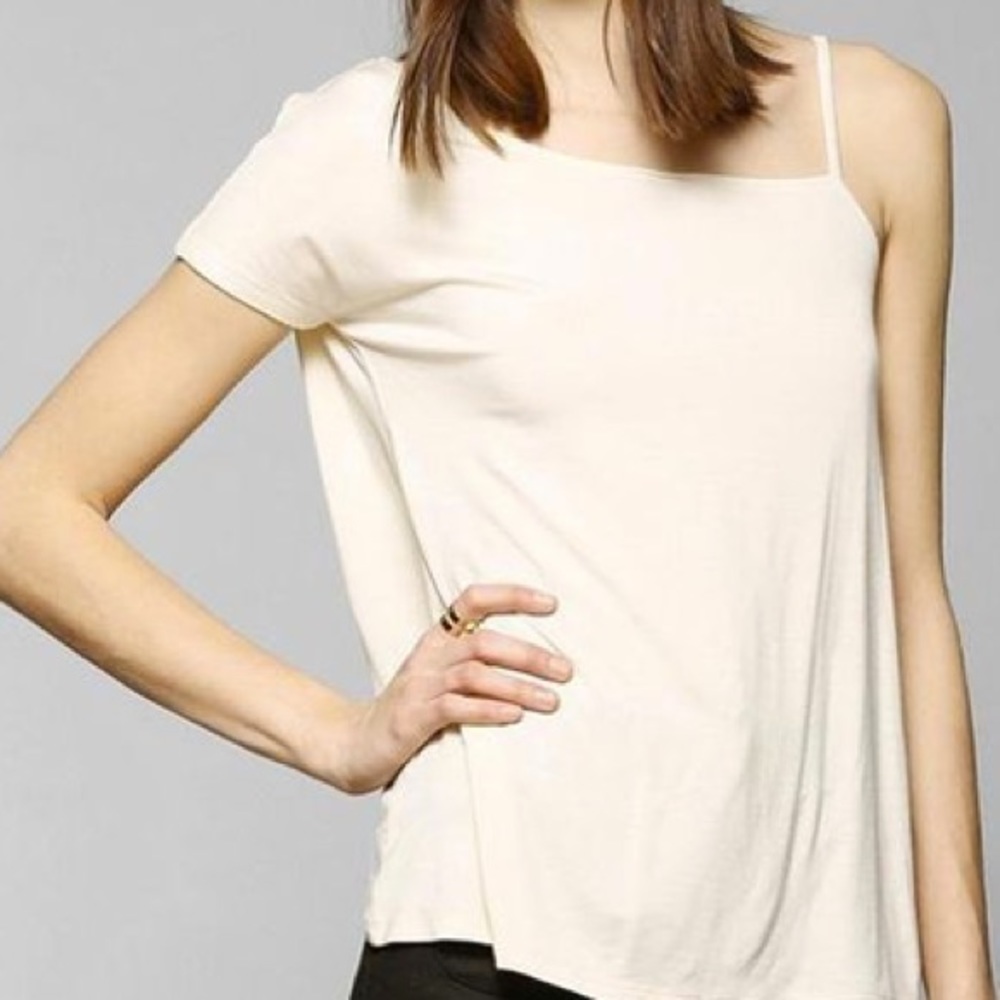 UO One Shoulder Tee