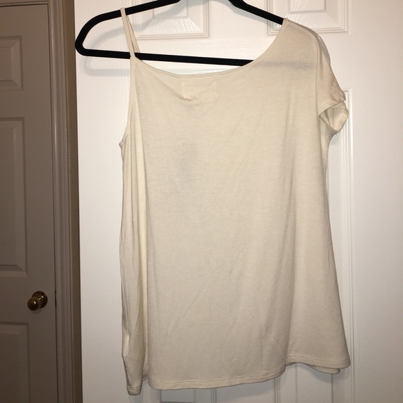 UO One Shoulder Tee - Picture 3 of 3