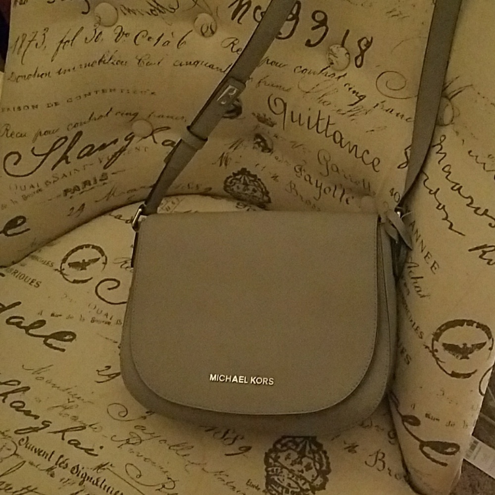 Michael kors  grey safiano /silver hardware