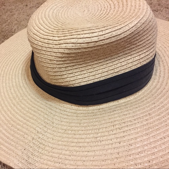 Floppy hat - Picture 2 of 4