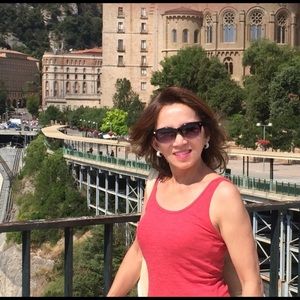 Meet your Posher, Caroline