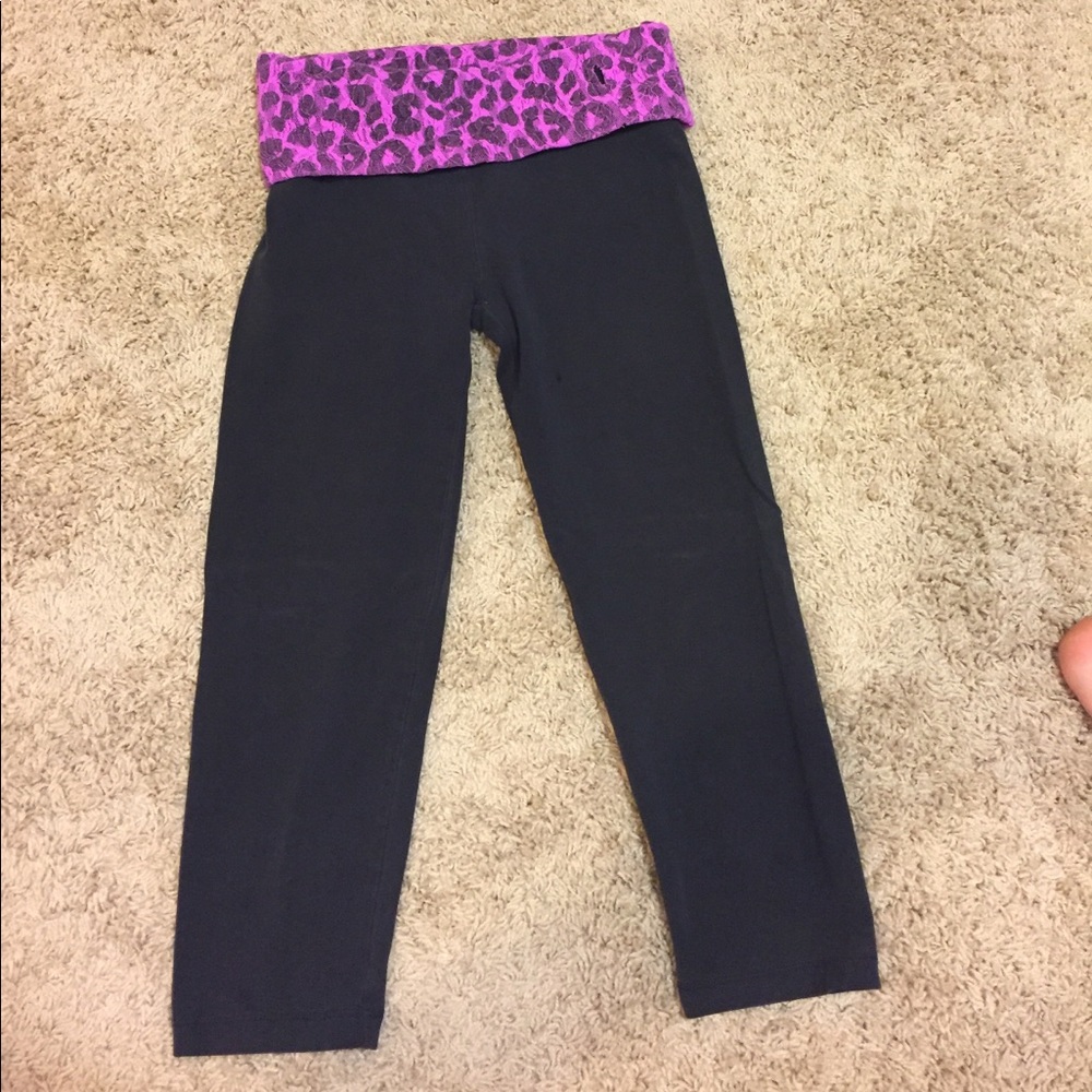 PINK crop leggings