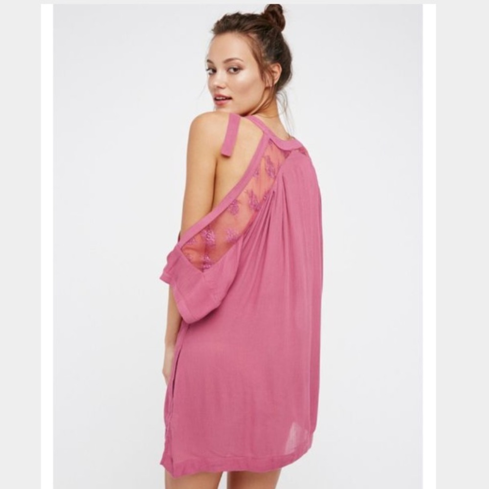 ⚡️2 HRS LEFT⚡️Free People Sheer Lace Tunic - Picture 2 of 4