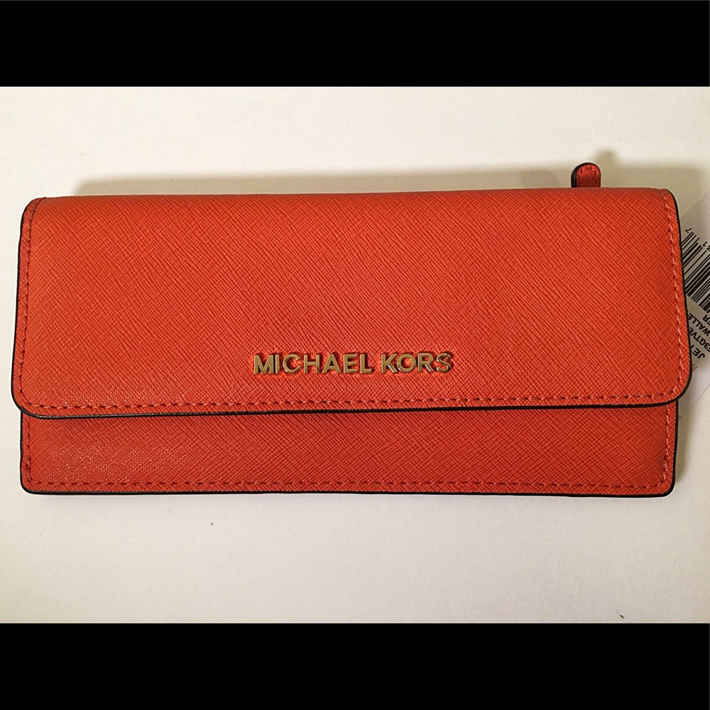 Michael Kors Jet Set Travel Flat Wallet Leather