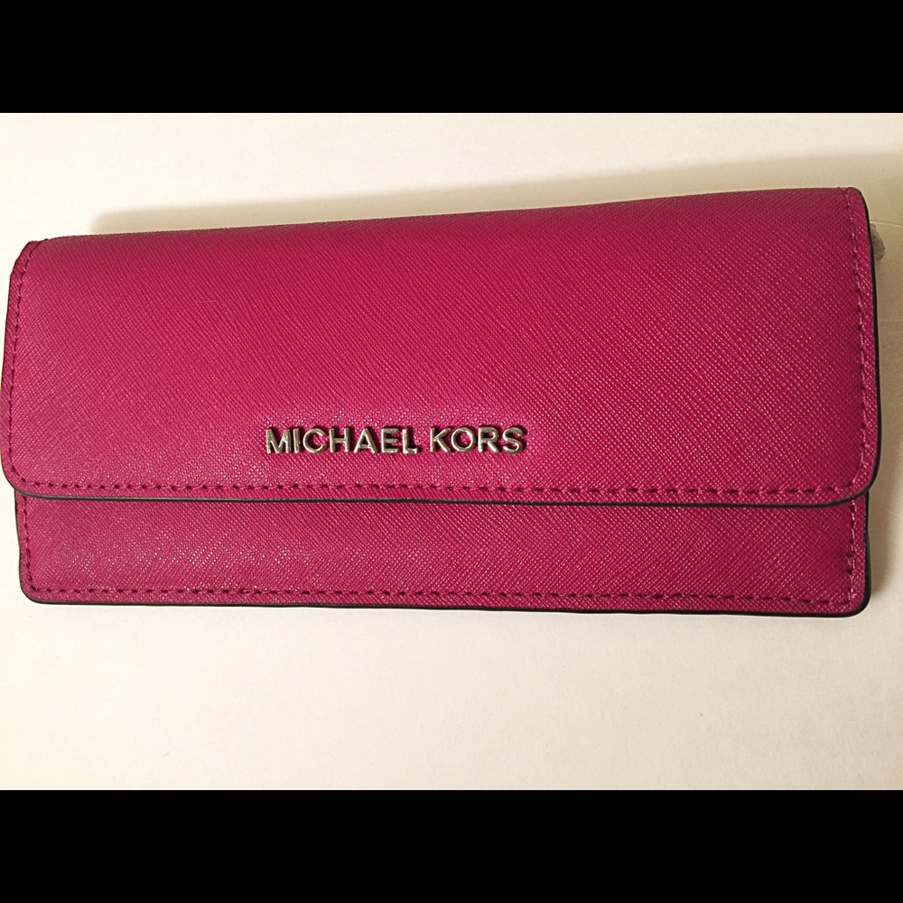 Michael Kors Jet Set Travel Flat Wallet Leather