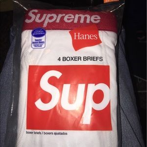 Supreme x Hanes Underwear